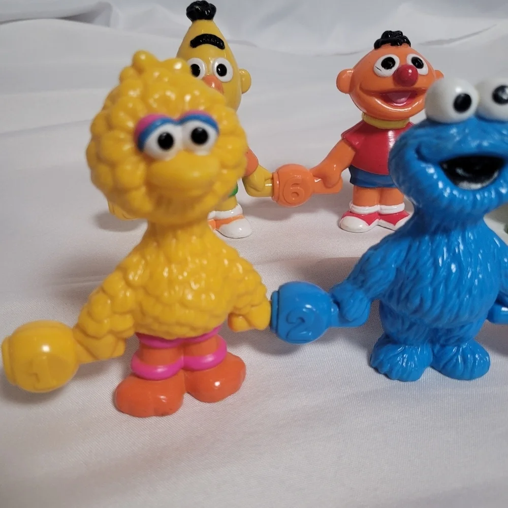 Vintage Sesame Street Friends Pop Together Figures Set Of 8 1994